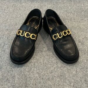 Gucci Moc Toe Loafer size 36 worn once